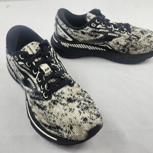 Brooks Adrenalin 23 Women’s 8.5 M Black and Cream Knit Running Athletic Shoes